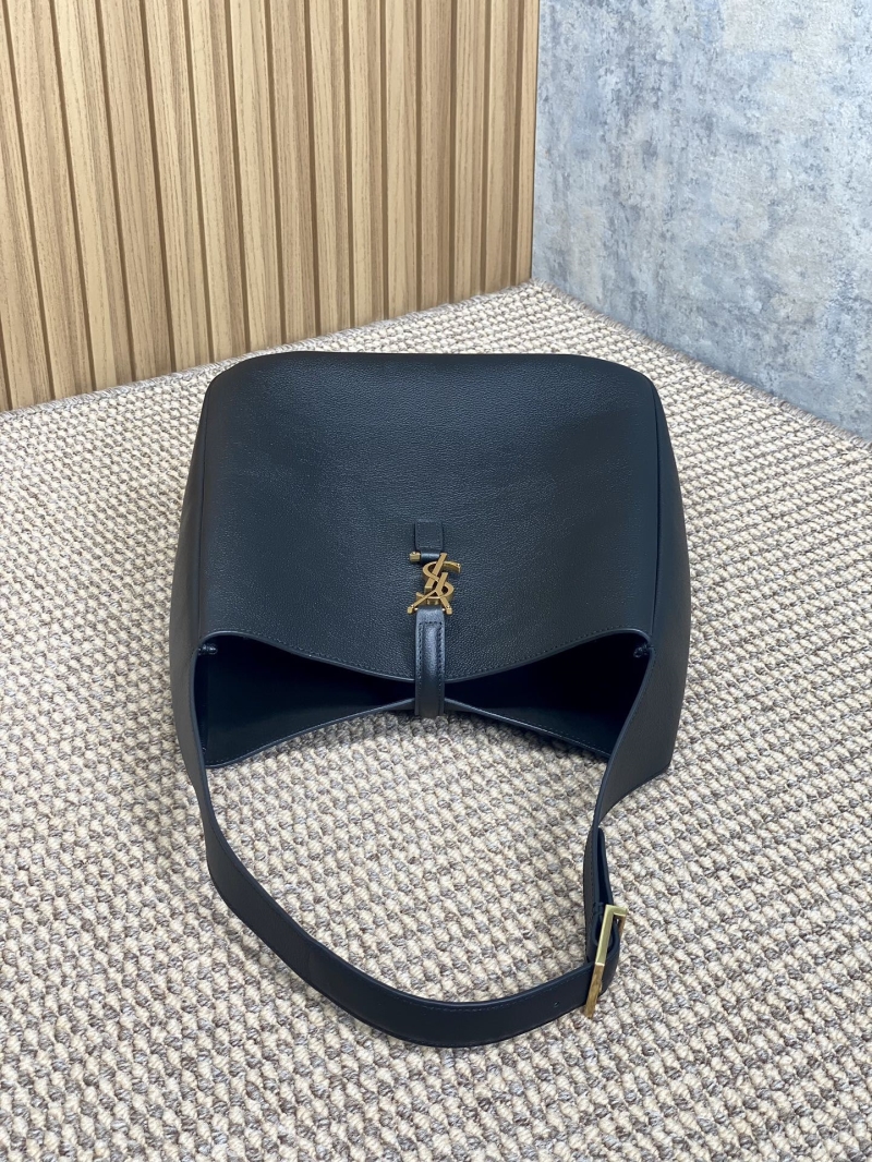 Y51 hobo bags
